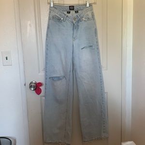 BDG Urban Outfitters Jeans Dipped V Flare Women’s size 24